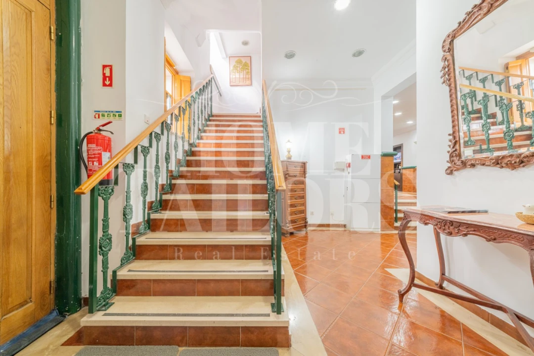 Prédio para Venda em Campo de Ourique Foto 9