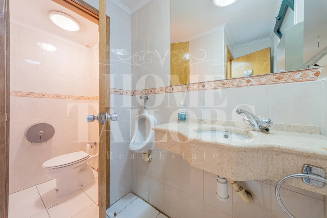 Prédio para Venda em Campo de Ourique Foto 26