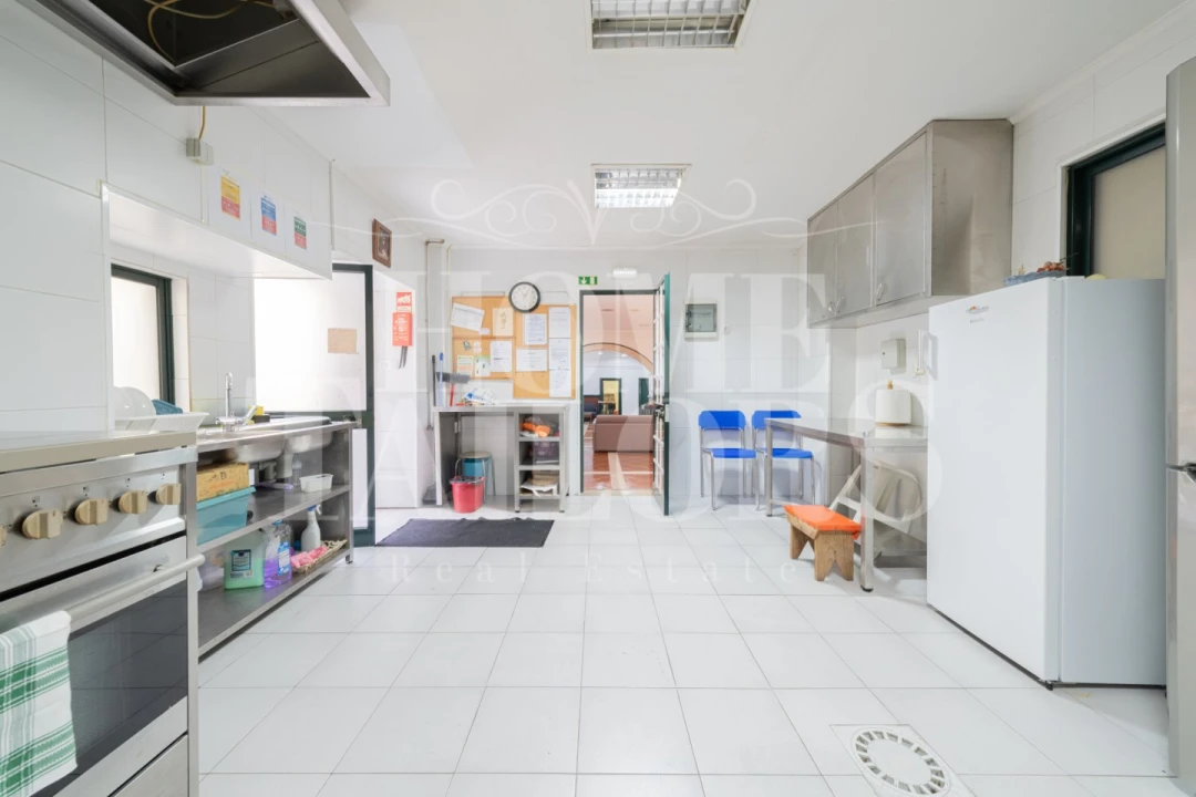 Prédio para Venda em Campo de Ourique Foto 11