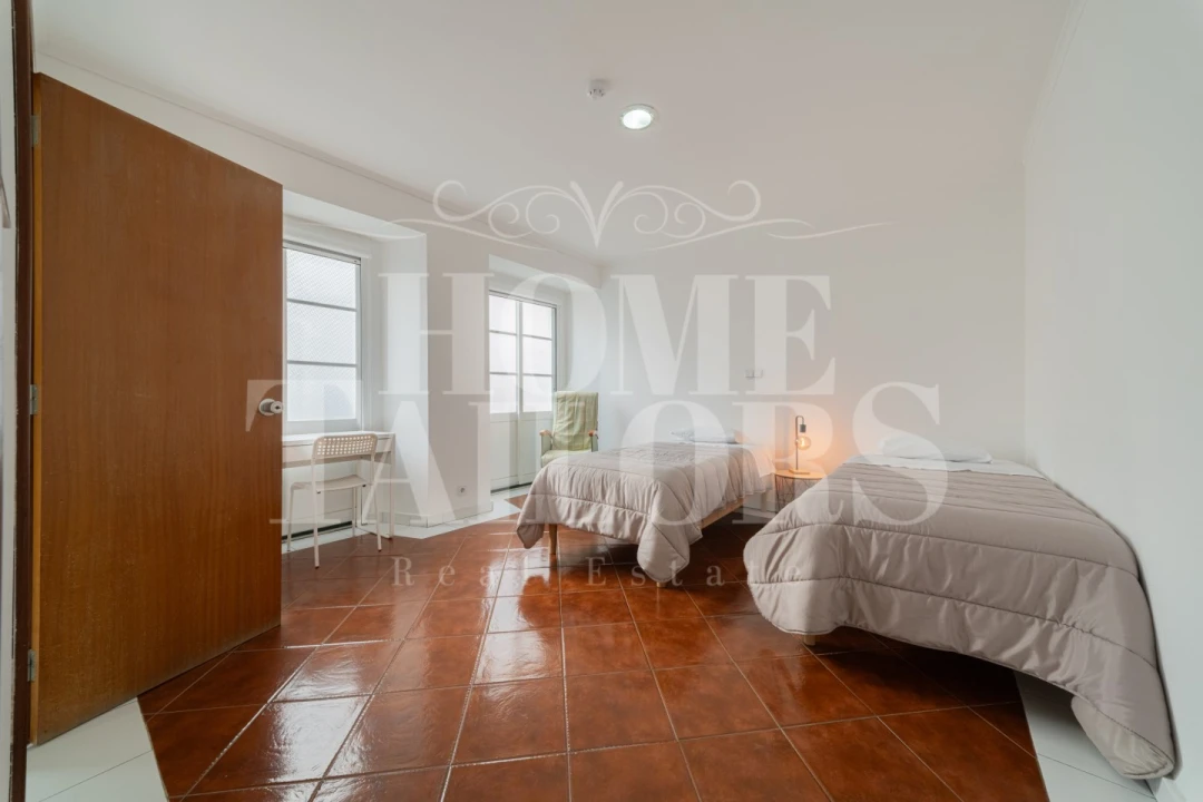 Prédio para Venda em Campo de Ourique Foto 15