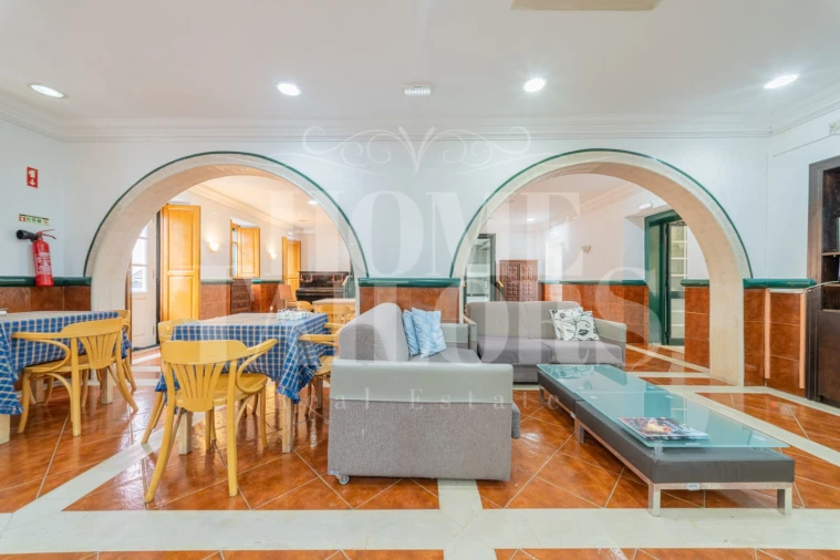 Prédio para Venda em Campo de Ourique Foto 10