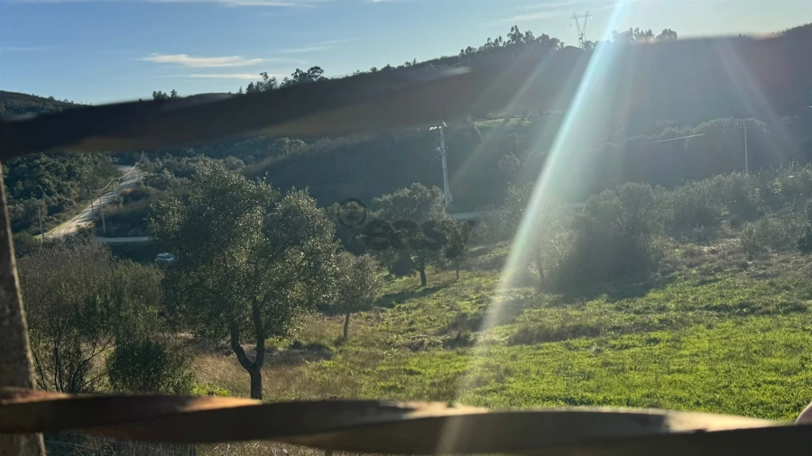 Moradia T2 para Venda em Santana da Serra Foto 10