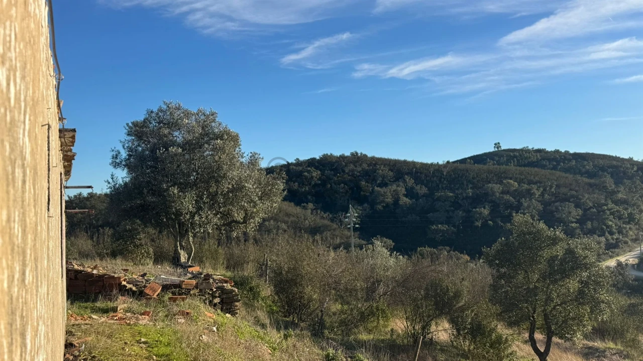 Moradia T2 para Venda em Santana da Serra Foto 22