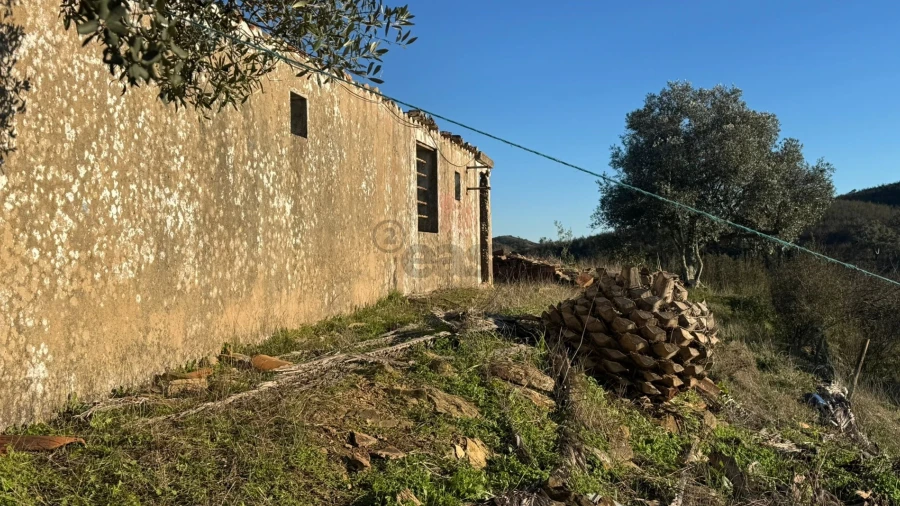 Moradia T2 para Venda em Santana da Serra