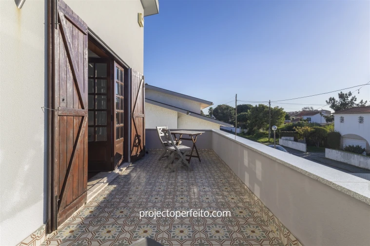 Moradia T5 para Venda em Esmoriz Foto 28