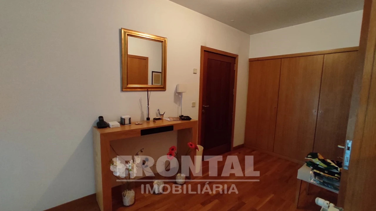 Apartamento T3 para Venda em Aldoar, Foz do Douro e Nevogilde Foto 14