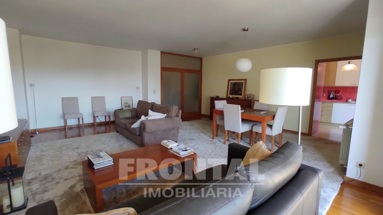 Apartamento T3 para Venda em Aldoar, Foz do Douro e Nevogilde Foto 5