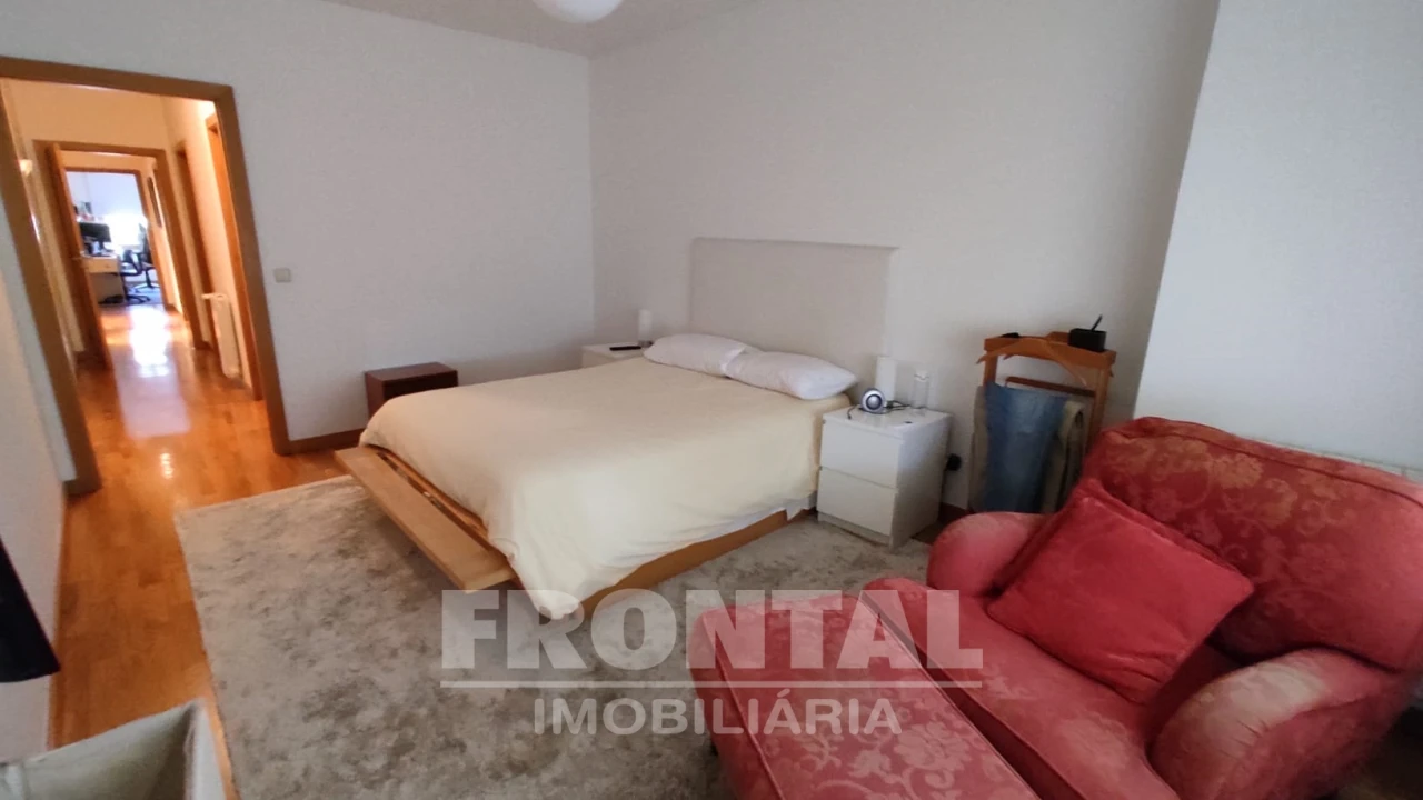 Apartamento T3 para Venda em Aldoar, Foz do Douro e Nevogilde Foto 21