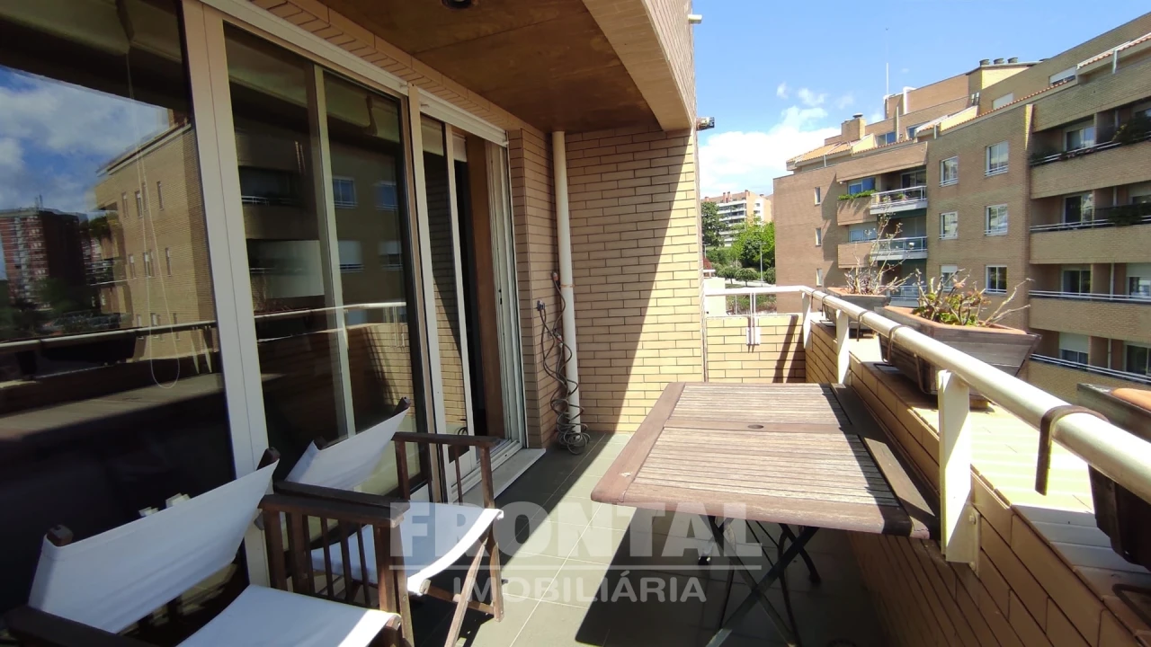 Apartamento T3 para Venda em Aldoar, Foz do Douro e Nevogilde Foto 4