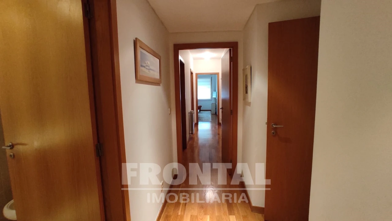 Apartamento T3 para Venda em Aldoar, Foz do Douro e Nevogilde Foto 16