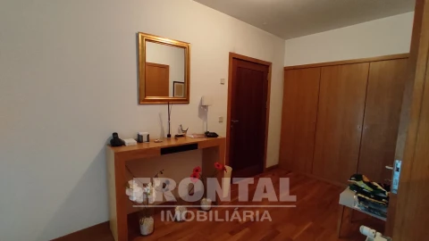 Apartamento T3 para Venda em Aldoar, Foz do Douro e Nevogilde