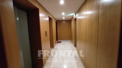Apartamento T3 para Venda em Aldoar, Foz do Douro e Nevogilde