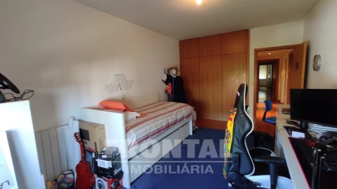 Apartamento T3 para Venda em Aldoar, Foz do Douro e Nevogilde