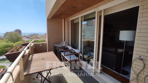 Apartamento T3 para Venda em Aldoar, Foz do Douro e Nevogilde
