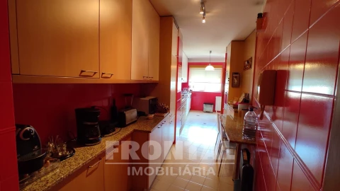 Apartamento T3 para Venda em Aldoar, Foz do Douro e Nevogilde