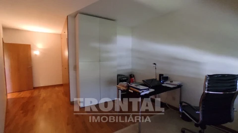 Apartamento T3 para Venda em Aldoar, Foz do Douro e Nevogilde