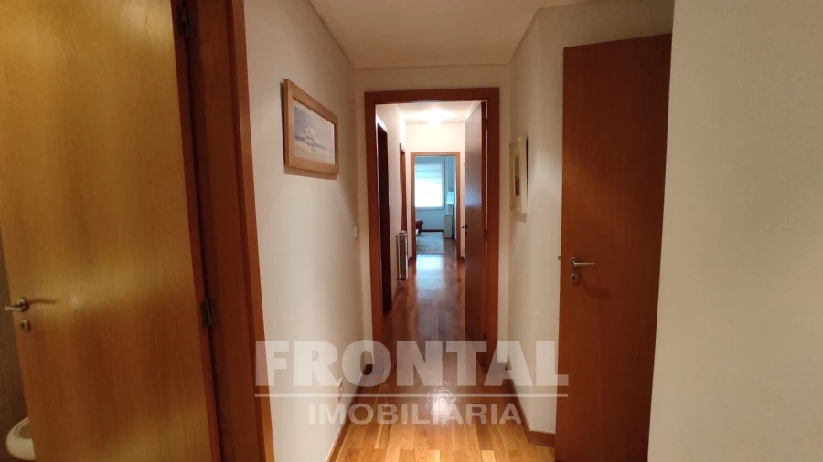 Apartamento T3 para Venda em Aldoar, Foz do Douro e Nevogilde Foto 16