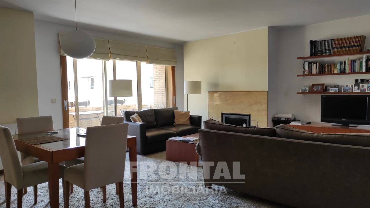 Apartamento T3 para Venda em Aldoar, Foz do Douro e Nevogilde Foto 8