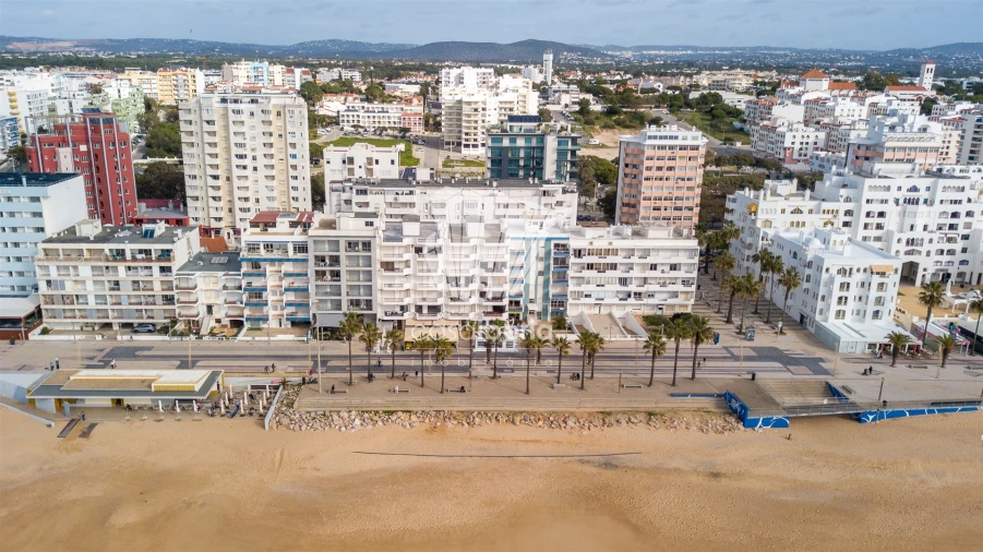 Apartamento T2 para Venda em Quarteira Foto 26