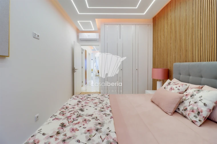 Apartamento T2 para Venda em Quarteira Foto 18