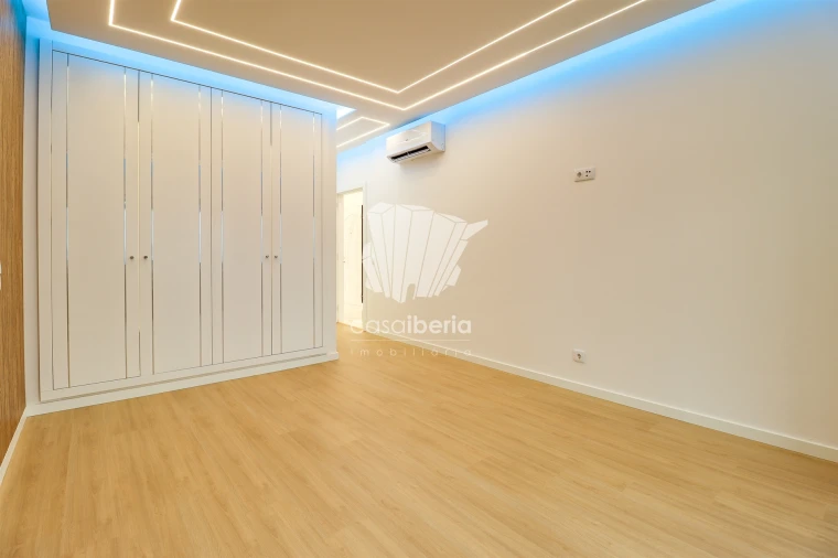 Apartamento T2 para Venda em Quarteira Foto 13