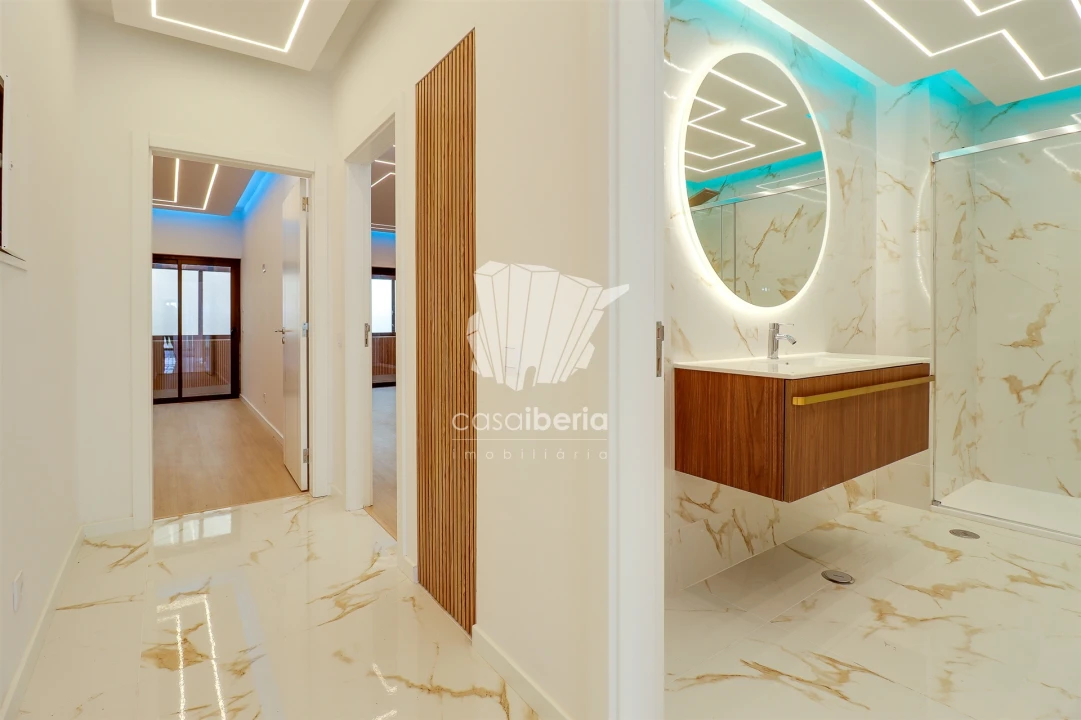 Apartamento T2 para Venda em Quarteira Foto 21