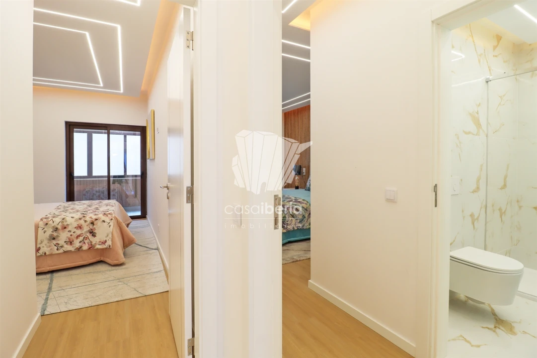 Apartamento T2 para Venda em Quarteira Foto 8