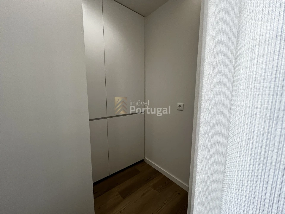 Apartamento T2 para Arrendamento em Braga (Maximinos, Sé e Cividade) Foto 4