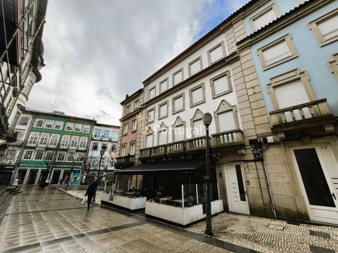 Apartamento T2 para Arrendamento em Braga (Maximinos, Sé e Cividade) Foto 17