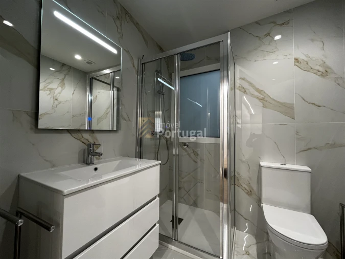 Apartamento T2 para Arrendamento em Braga (Maximinos, Sé e Cividade) Foto 13