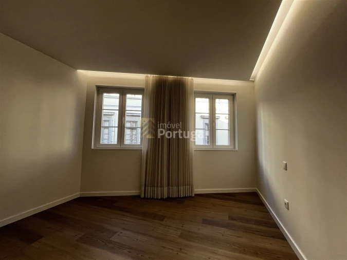 Apartamento T2 para Arrendamento em Braga (Maximinos, Sé e Cividade) Foto 12