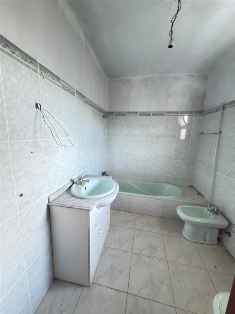 Moradia T3 para Venda em Santana Foto 6