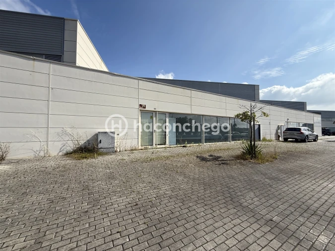 Armazém para Arrendamento em Perelhal Foto 2