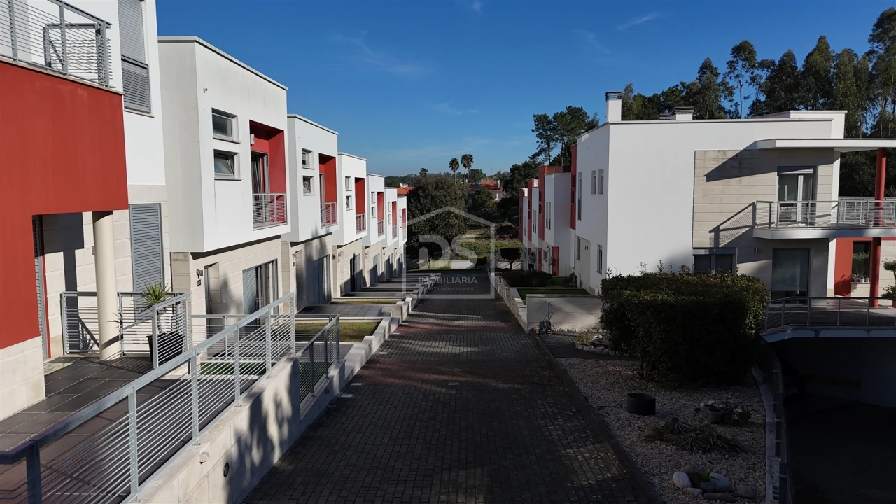 Moradia T4 para Venda em Marrazes e Barosa Foto 45