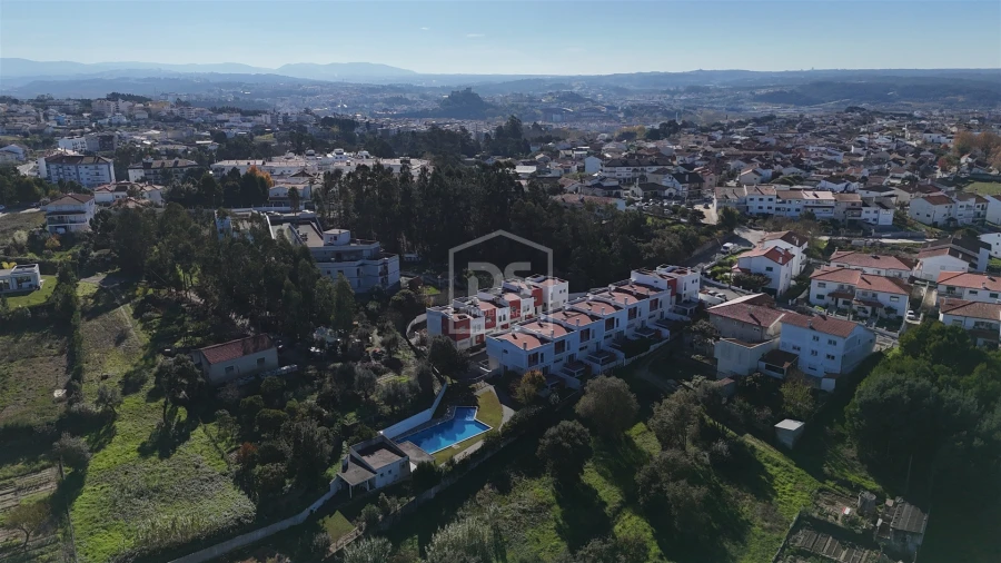 Moradia T4 para Venda em Marrazes e Barosa Foto 53