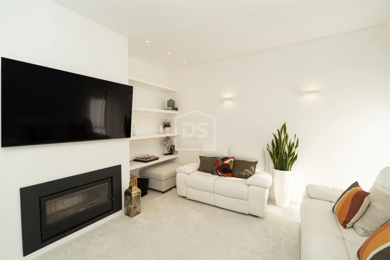 Moradia T4 para Venda em Marrazes e Barosa