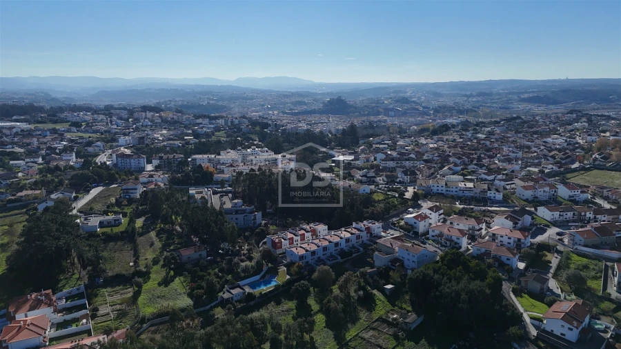 Moradia T4 para Venda em Marrazes e Barosa Foto 51