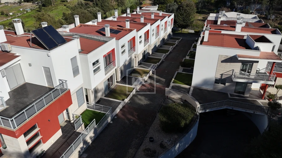 Moradia T4 para Venda em Marrazes e Barosa Foto 48