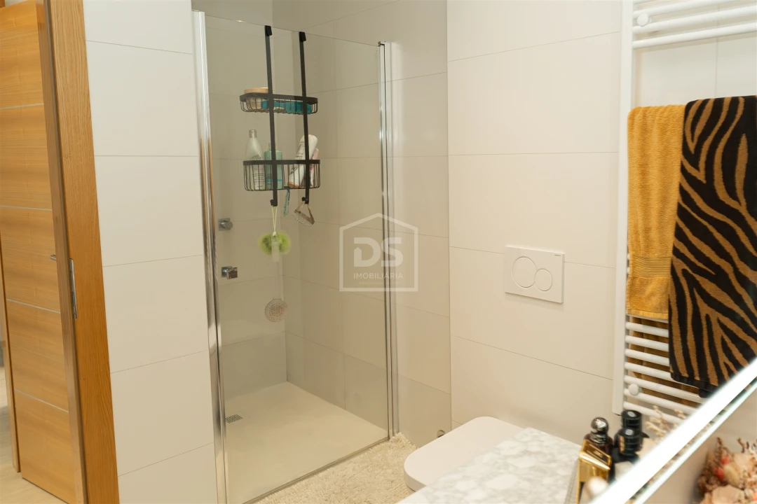 Moradia T4 para Venda em Marrazes e Barosa Foto 32