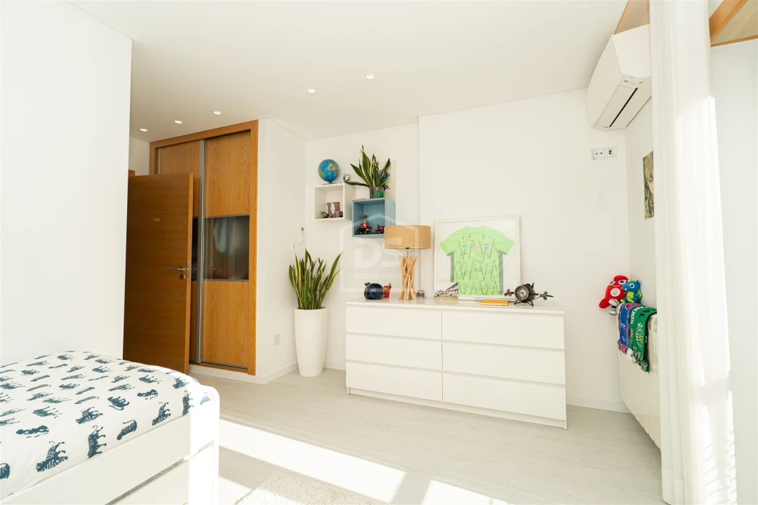 Moradia T4 para Venda em Marrazes e Barosa Foto 34