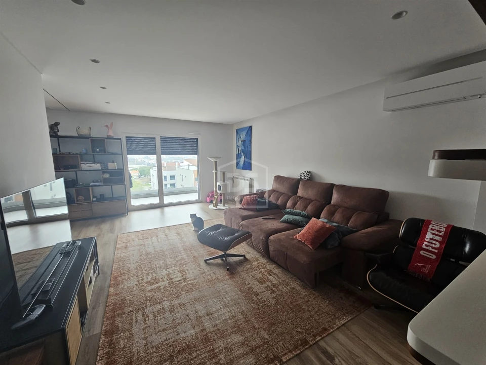 Apartamento T3 para Venda em Parceiros e Azoia Foto 18