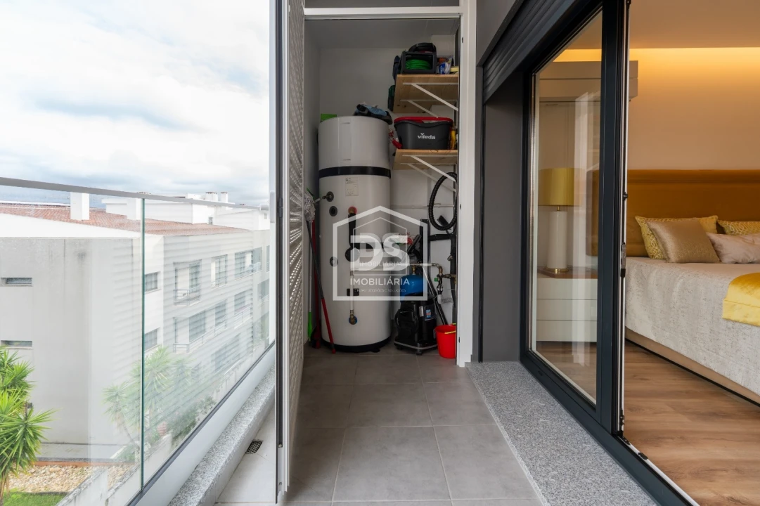 Apartamento T3 para Venda em Parceiros e Azoia Foto 28