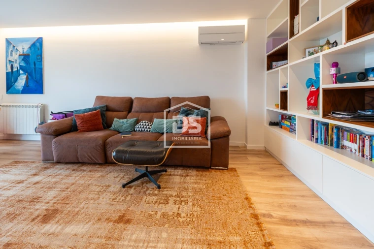 Apartamento T3 para Venda em Parceiros e Azoia Foto 6
