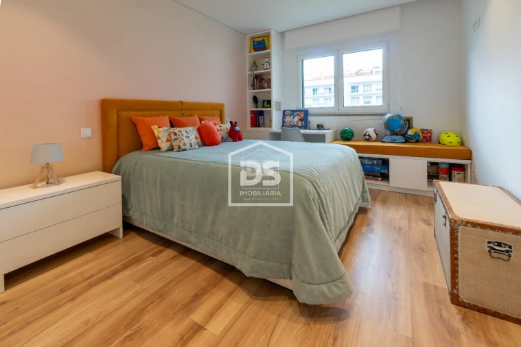 Apartamento T3 para Venda em Parceiros e Azoia Foto 23