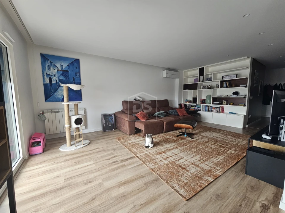 Apartamento T3 para Venda em Parceiros e Azoia Foto 21