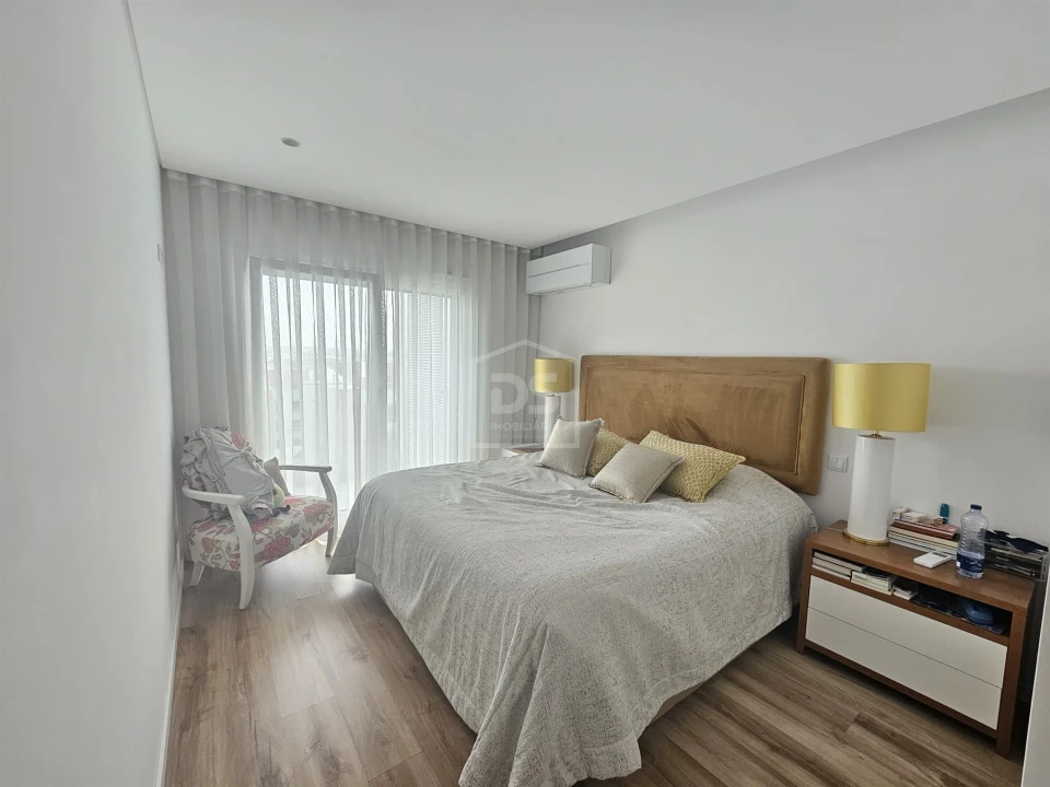 Apartamento T3 para Venda em Parceiros e Azoia Foto 7