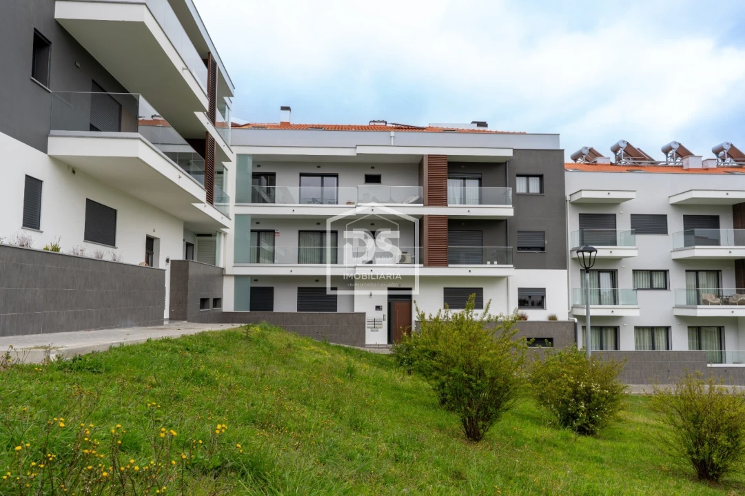 Apartamento T3 para Venda em Parceiros e Azoia Foto 29