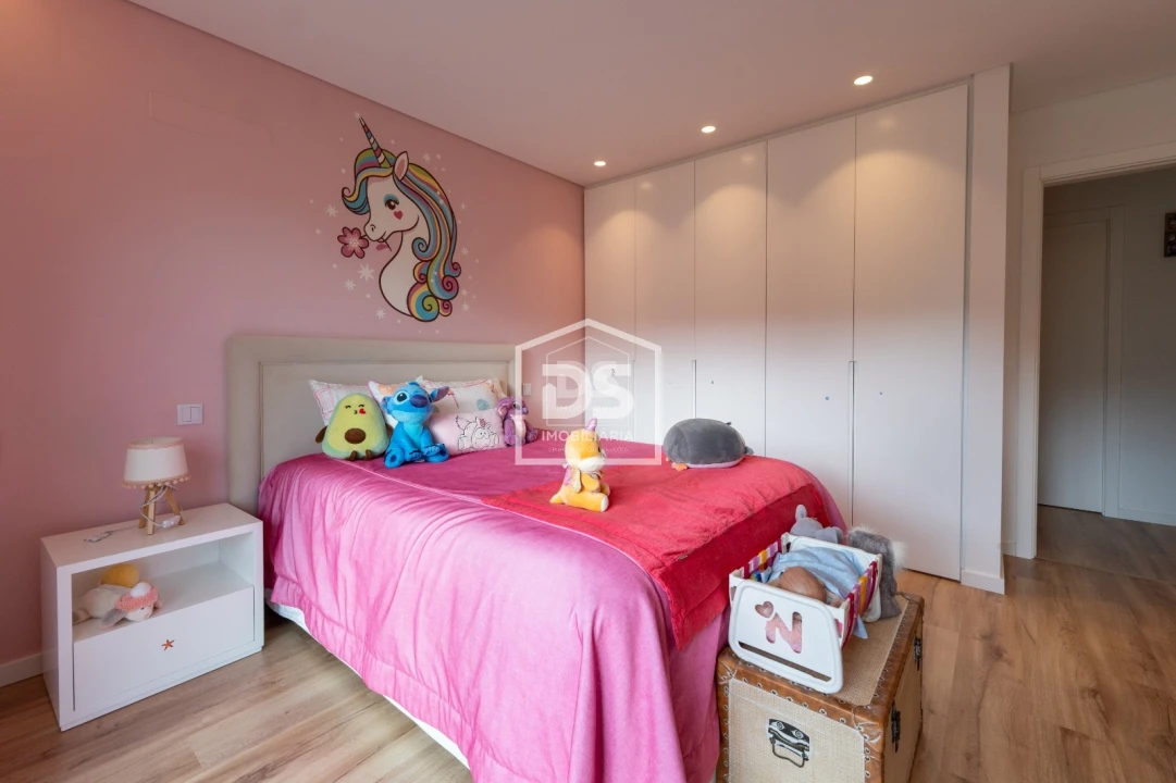 Apartamento T3 para Venda em Parceiros e Azoia Foto 19