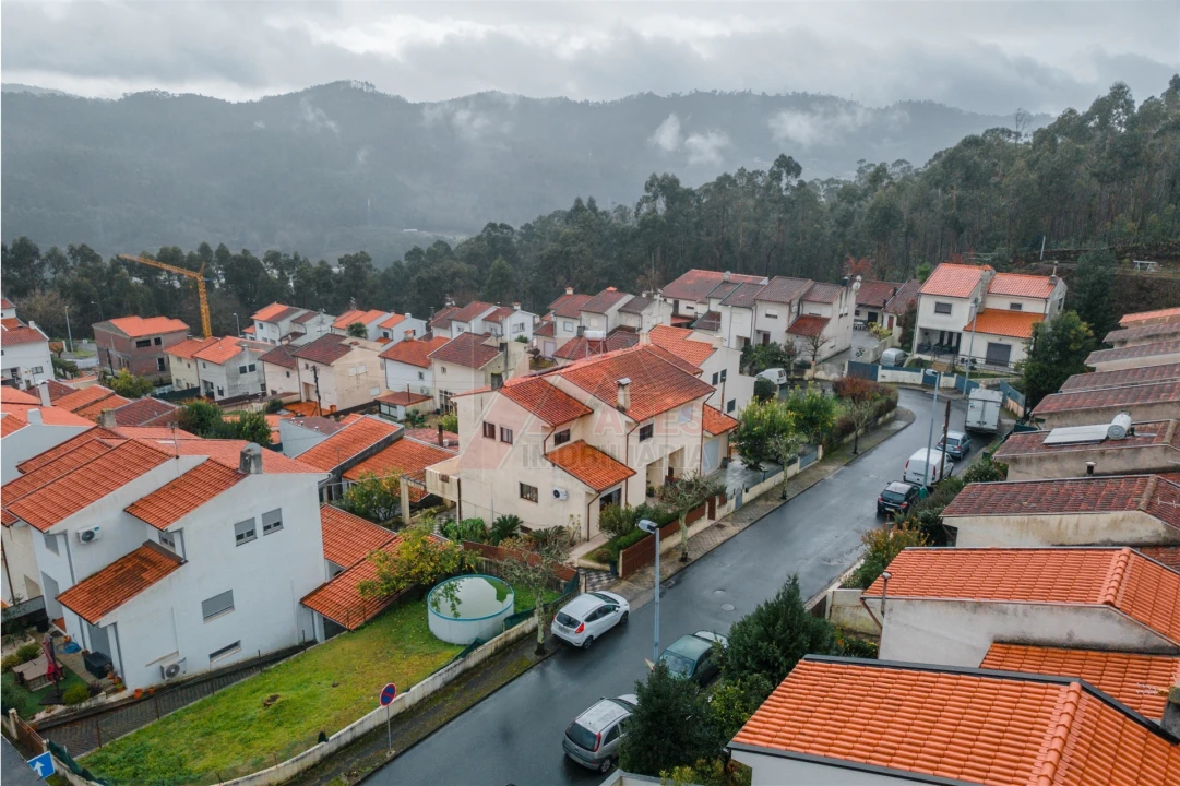 Moradia T3 para Venda em Fafe Foto 30