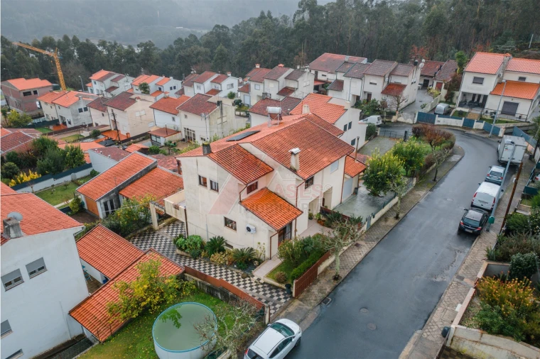 Moradia T3 para Venda em Fafe Foto 31